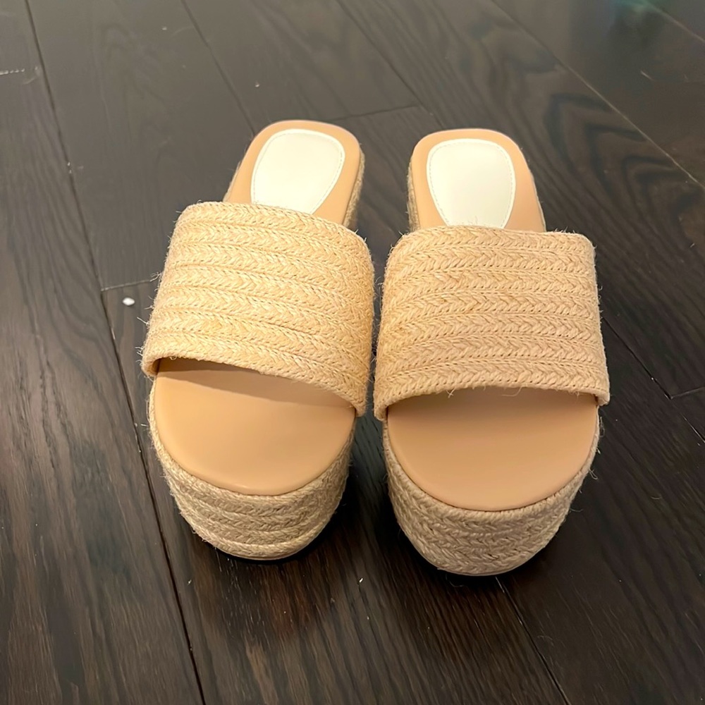 Platform sandals